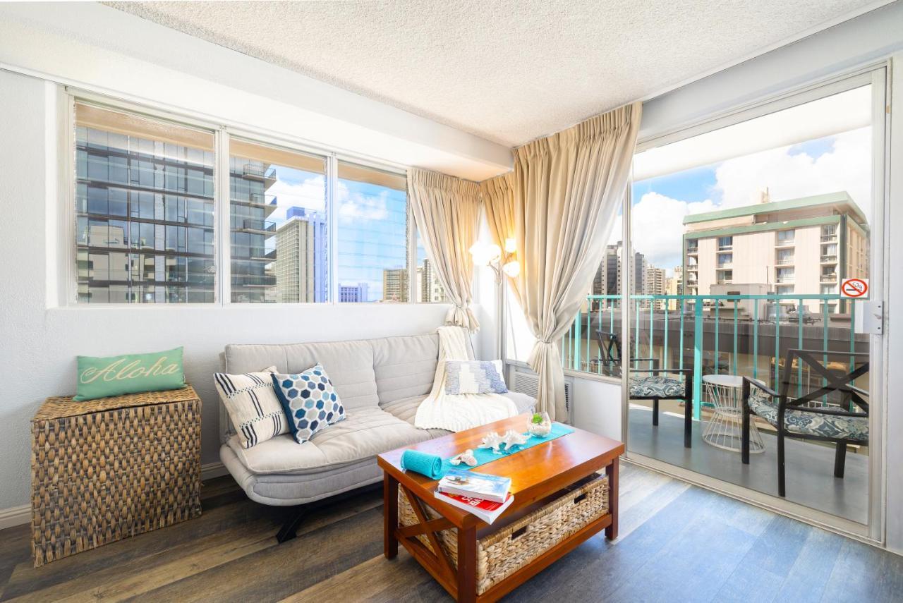 Beautiful Studio In The Heart Of Vibrant Waikiki Honolulu Eksteriør billede