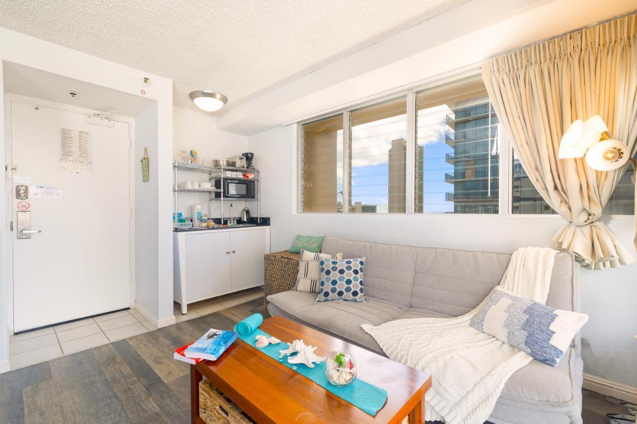 Beautiful Studio In The Heart Of Vibrant Waikiki Honolulu Eksteriør billede
